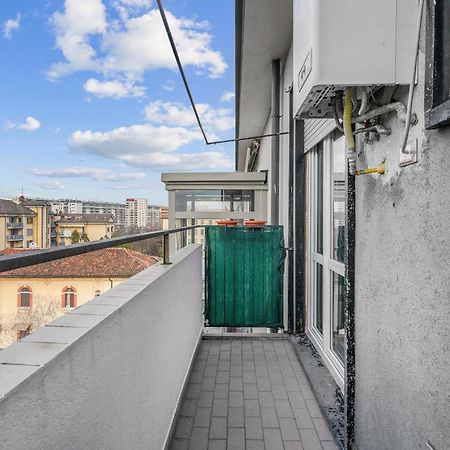 Rog27-Large Apartment With Transport Close To Home- Мілан Екстер'єр фото