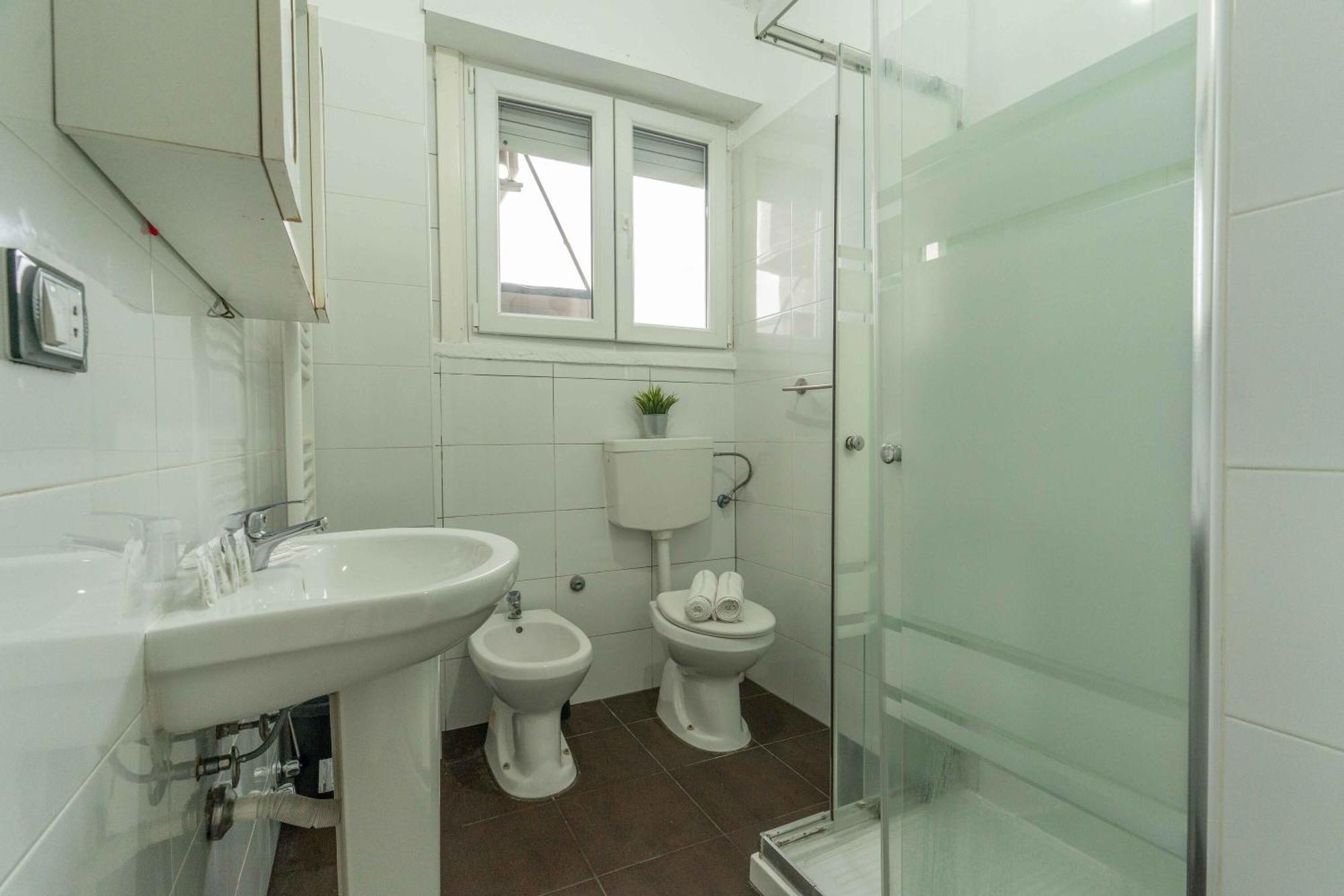 Rog27-Large Apartment With Transport Close To Home- Мілан Екстер'єр фото