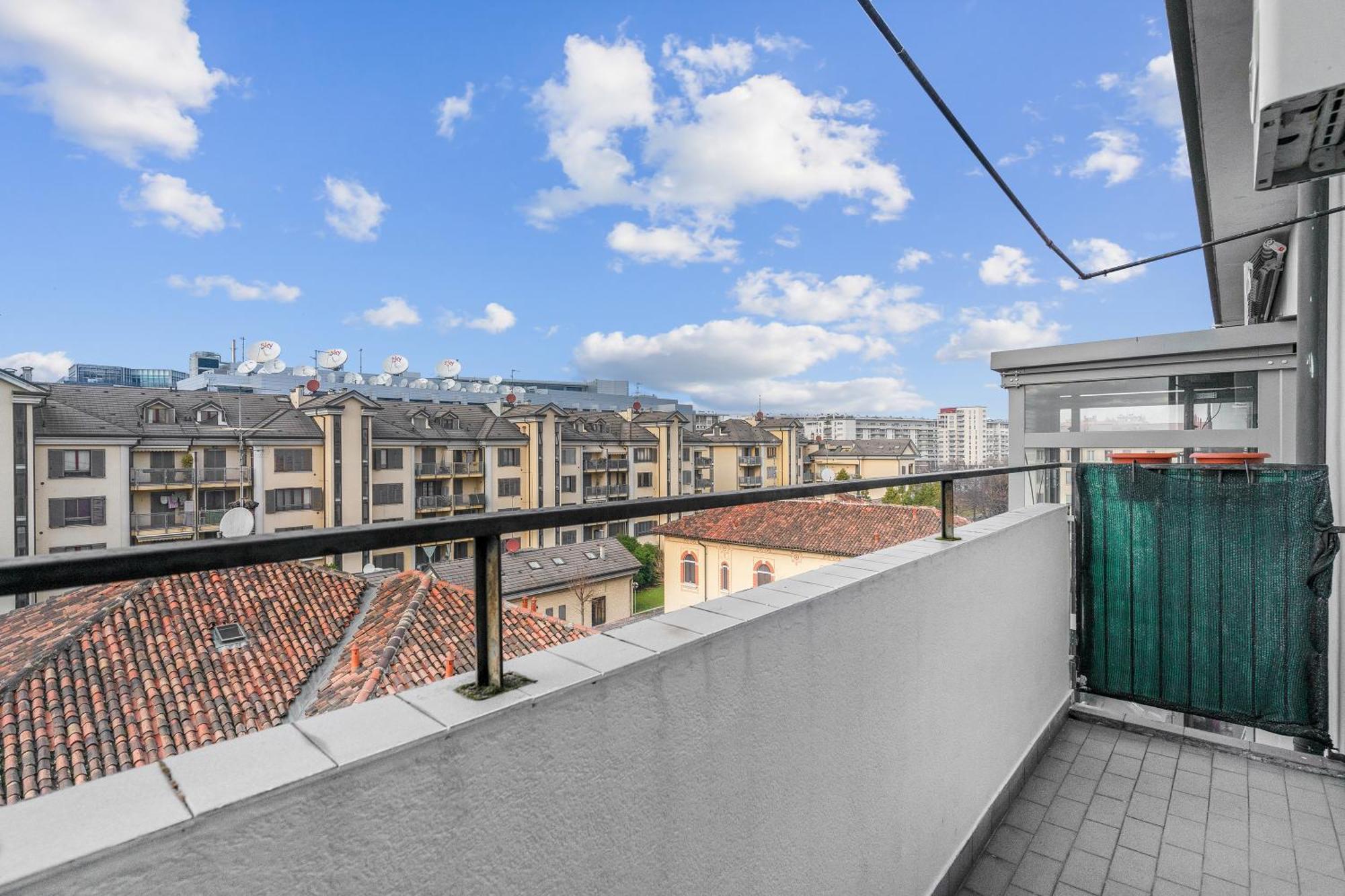 Rog27-Large Apartment With Transport Close To Home- Мілан Екстер'єр фото